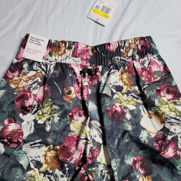 Womens Nike Sportwear Storm-Fit Tech Pack Pants Size Small - Picture 8 of 11